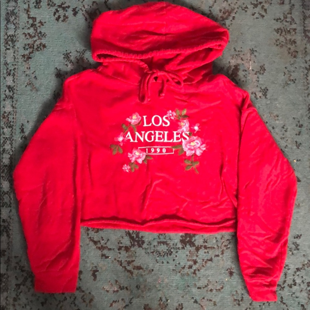 cropped sweatshirt